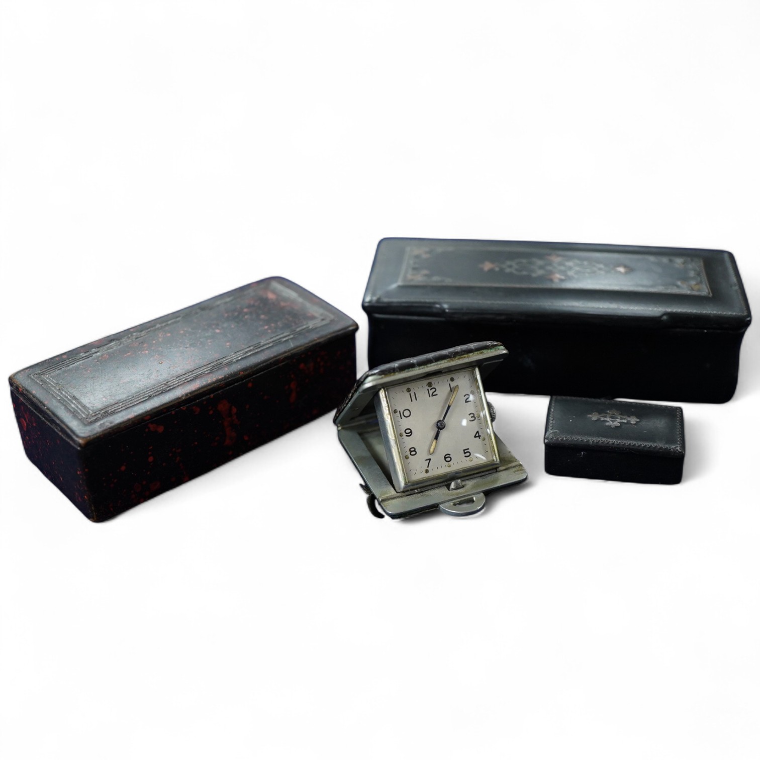 Three Georgian Snuff boxes and a timepiece.